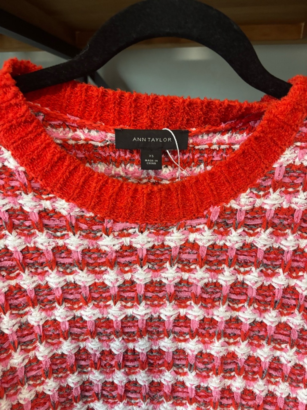 Ann Taylor Red and White Textured Crewneck Sweater - Picture 2 of 6